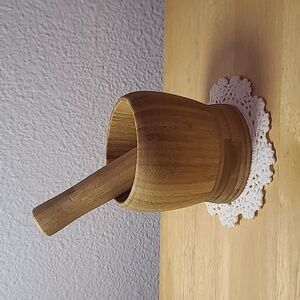 Wood mortar and pestle bowl